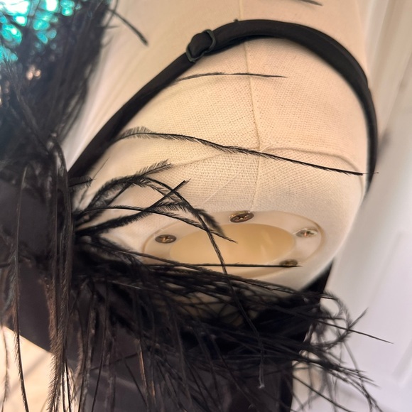 GORGEOUS OSTRICH FEATHER AQUA DRESS 🥀 - Picture 8 of 8